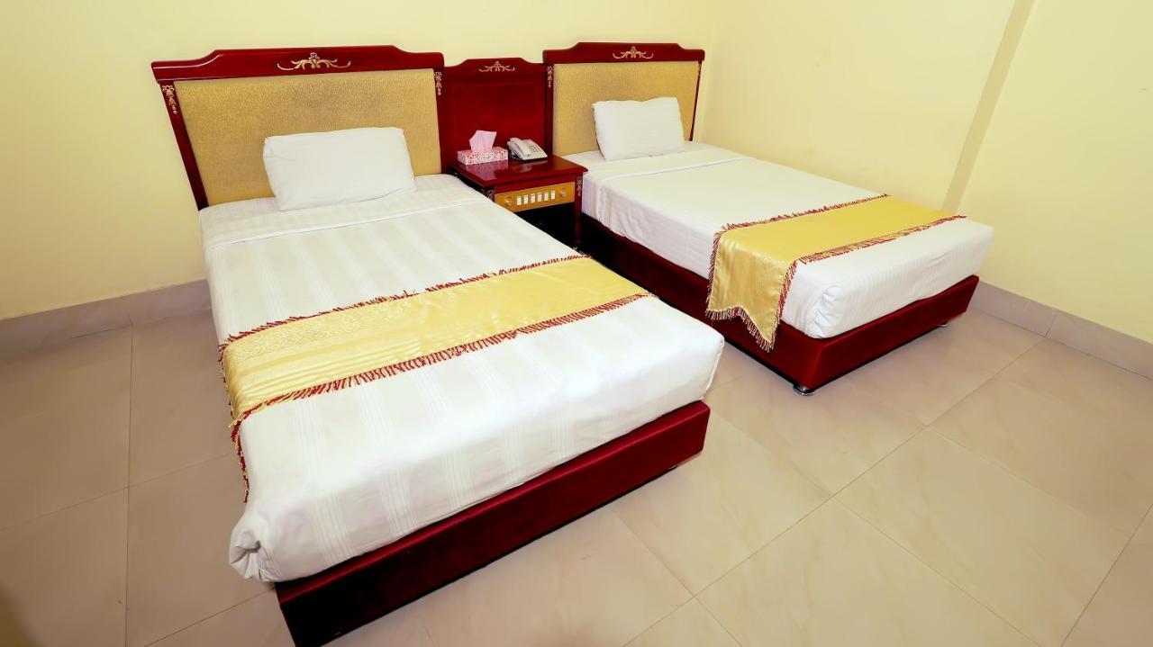 Hotel Metro International Srihotto Zewnętrze zdjęcie