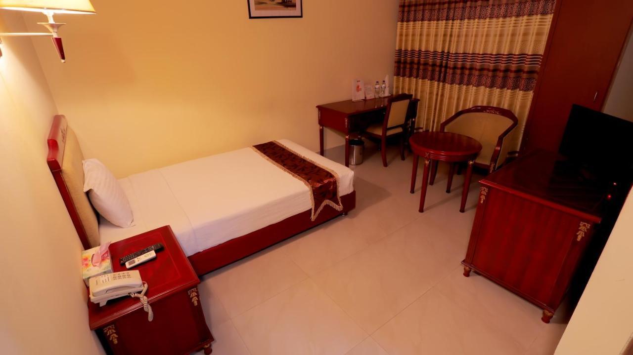 Hotel Metro International Srihotto Zewnętrze zdjęcie