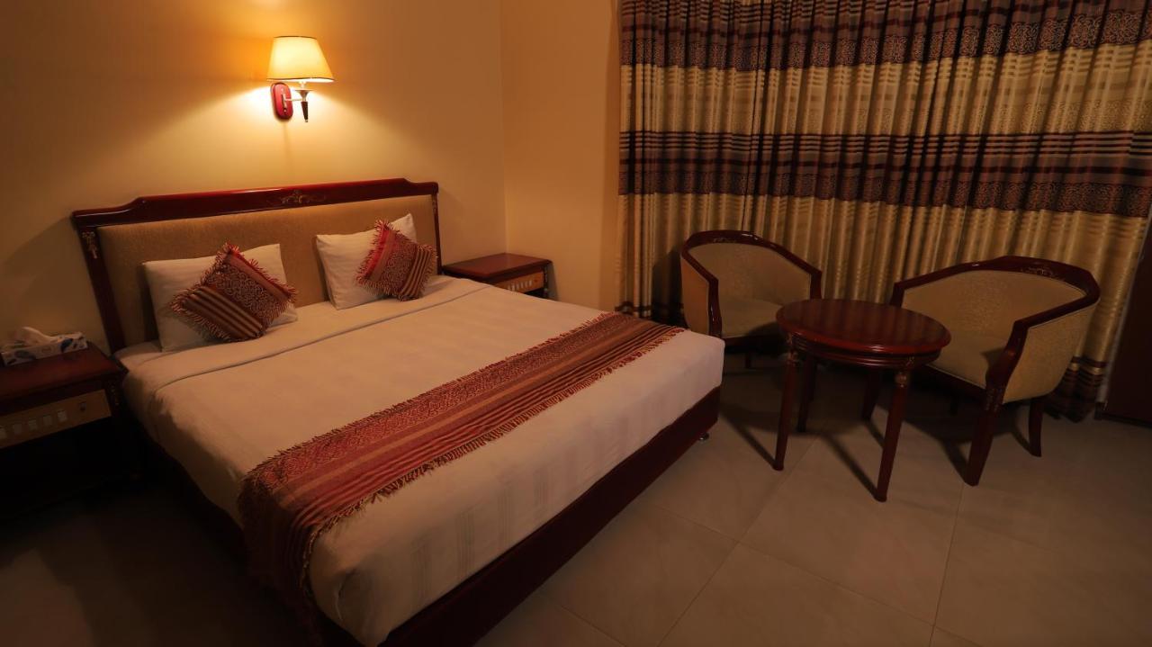 Hotel Metro International Srihotto Zewnętrze zdjęcie
