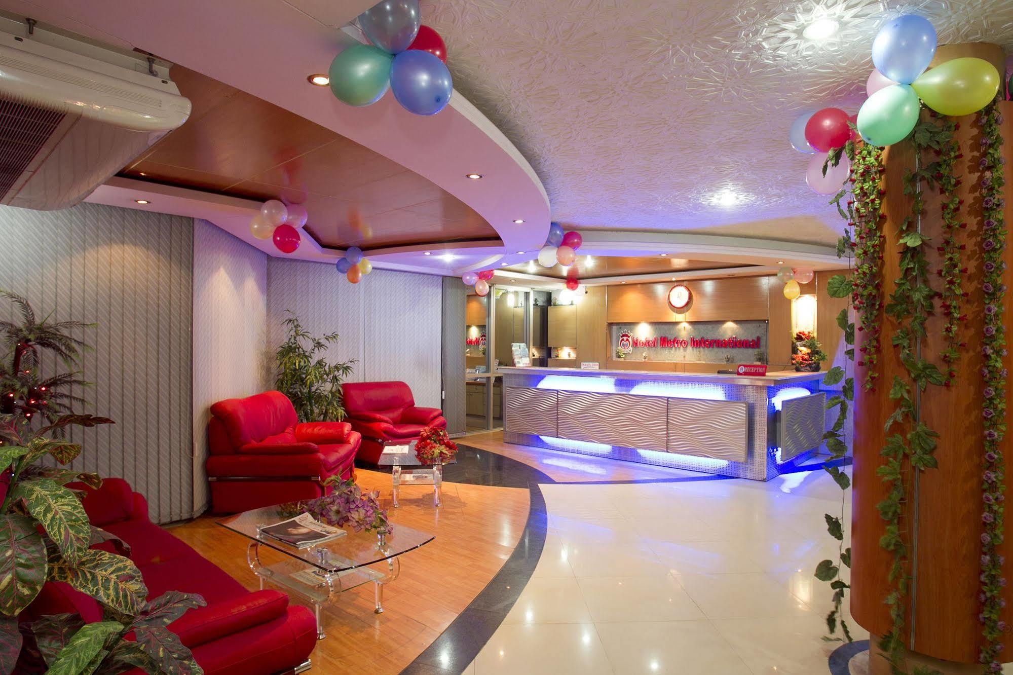 Hotel Metro International Srihotto Zewnętrze zdjęcie