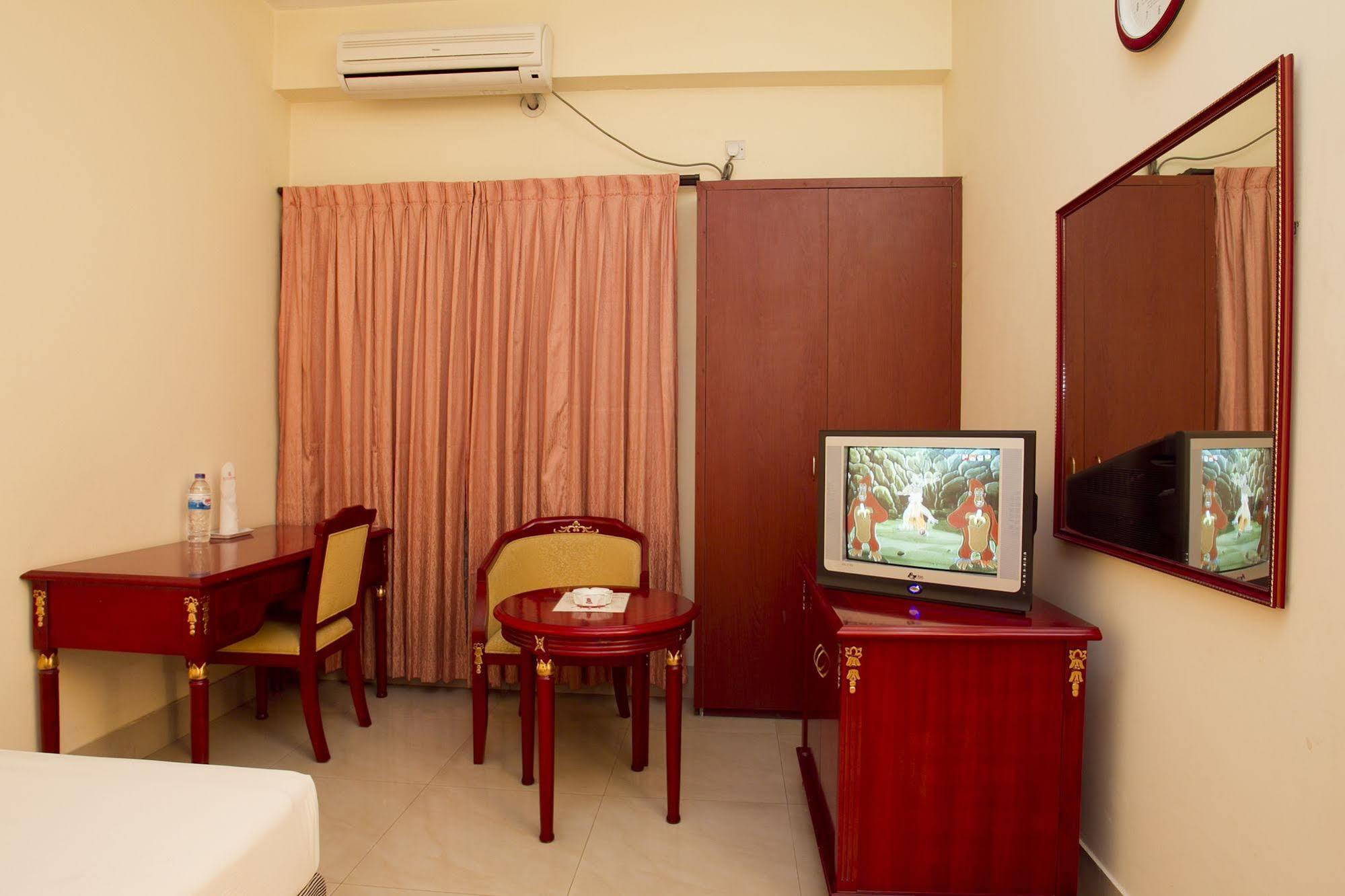 Hotel Metro International Srihotto Zewnętrze zdjęcie